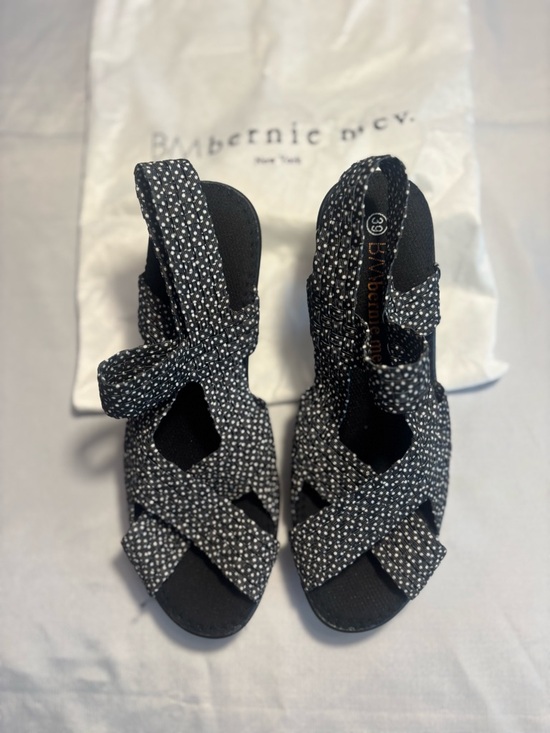 bernie mev. Shoes - bernie mev. Black White Speckled Slip-on Heels Size 39 (8) New